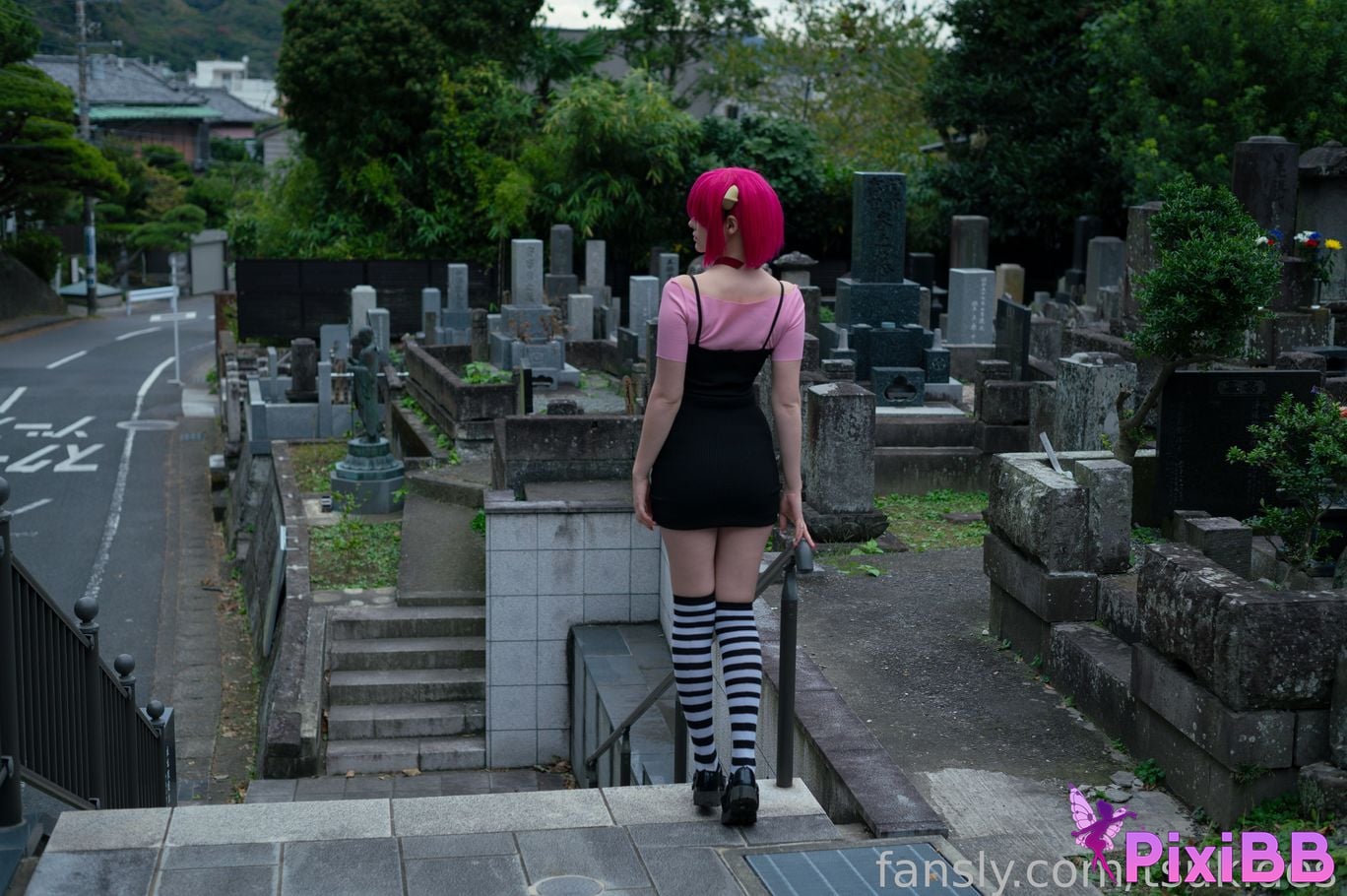 Tsuki Desu Nana PixiBB.COM 8