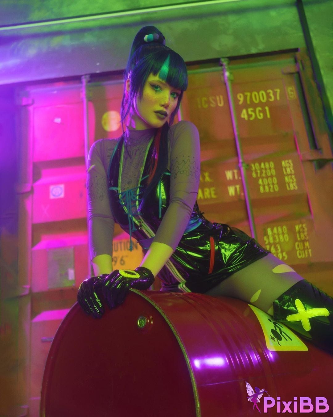 Lada Lyumos Punchline PixiBB.COM 3