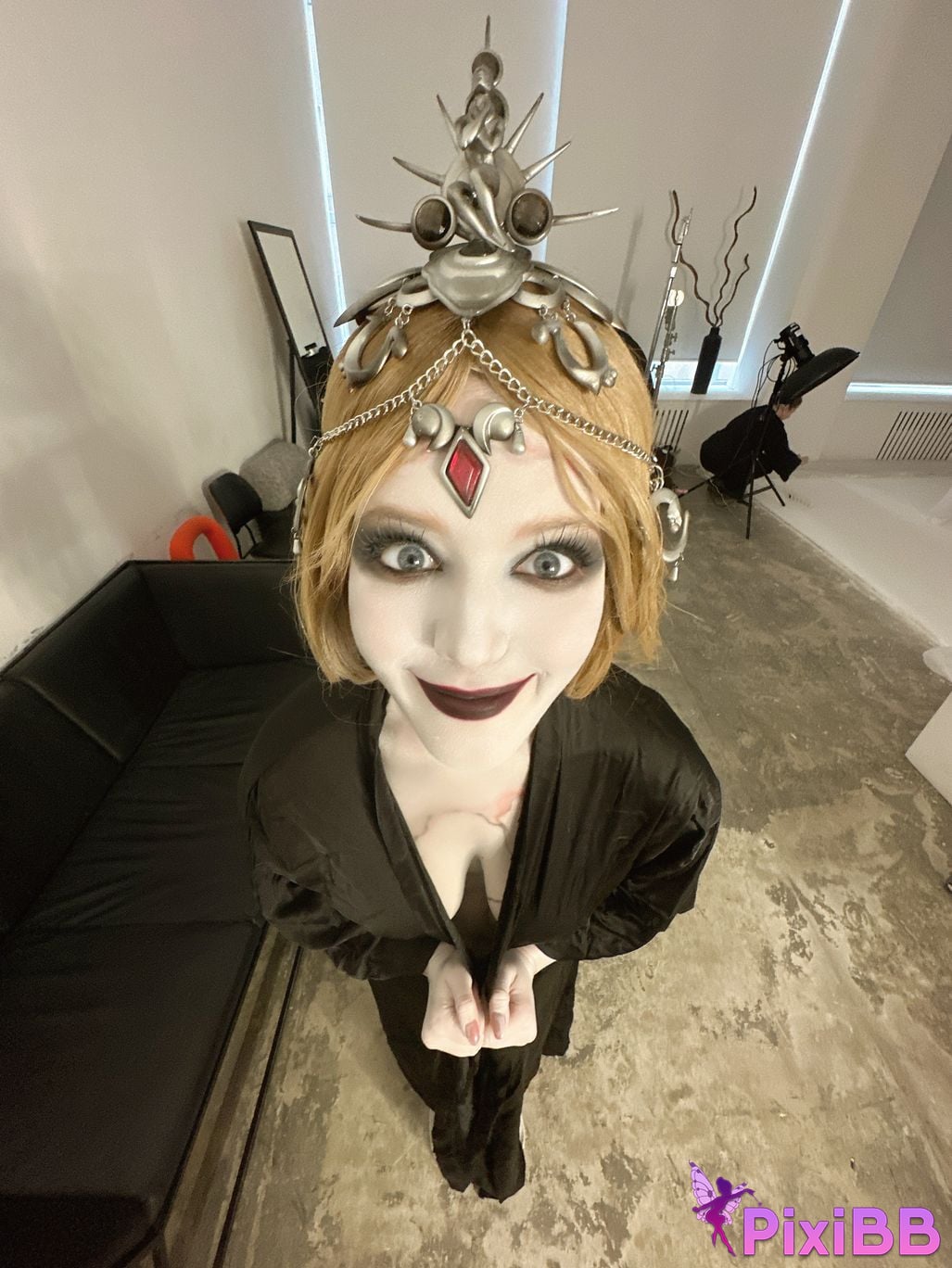 Lada Lyumos Orin the Red PixiBB.COM 61