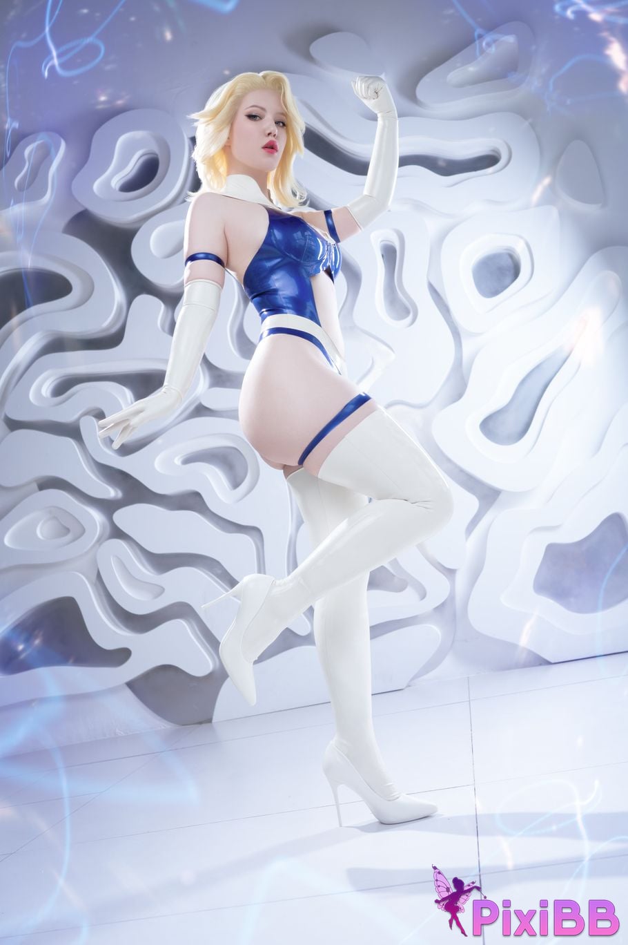 Lada Lyumos Susan Storm (Invisible Woman) PixiBB.COM 11