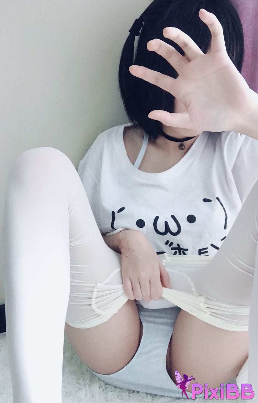 Cosplayer Youbao three years old Kaomoji T shirt PixiBB.COM 004