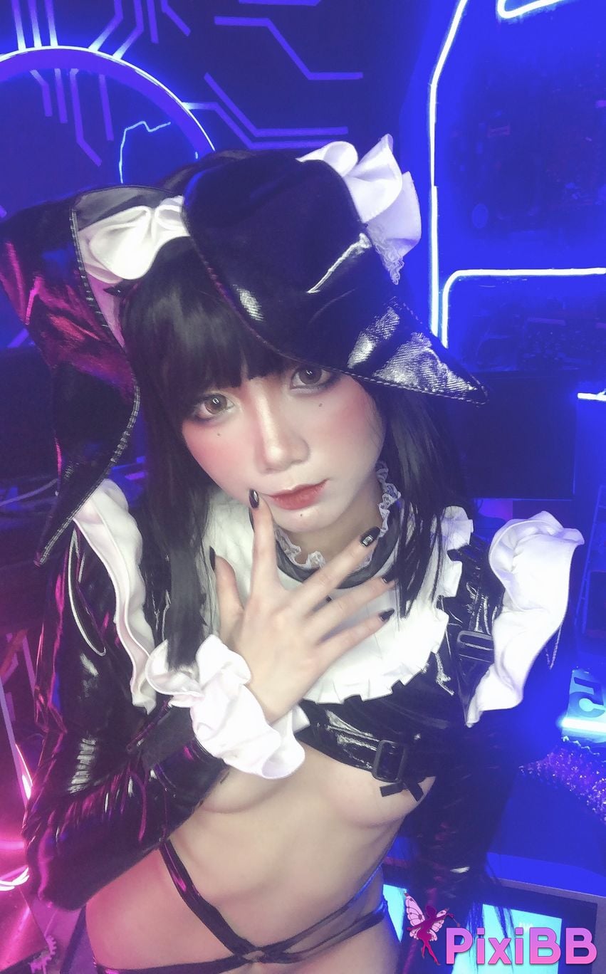 Cosplayer PoppaChan Zenith Bunny Black rubber socks cross breast patch PixiBB.COM 037