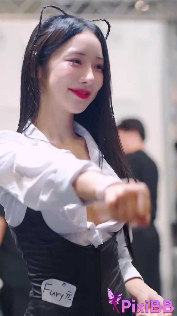 BJ Pyuri Fury On fan this and that reaction etc. PixiBB.COM 025