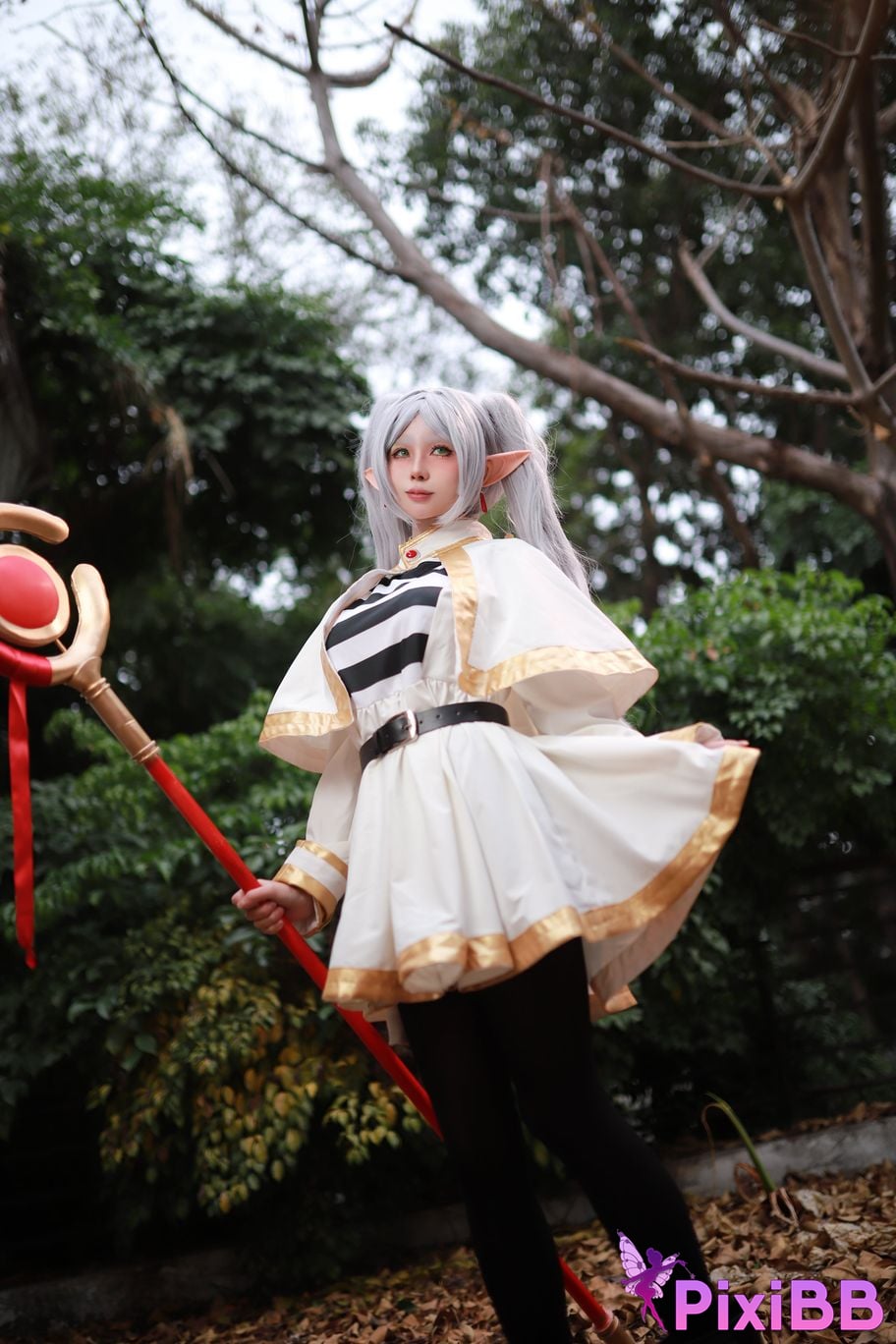 Cosplayer Pear Uesugi The funeral of Florian PixiBB.COM 002