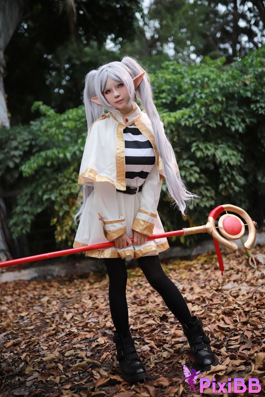 Cosplayer Pear Uesugi The funeral of Florian PixiBB.COM 003