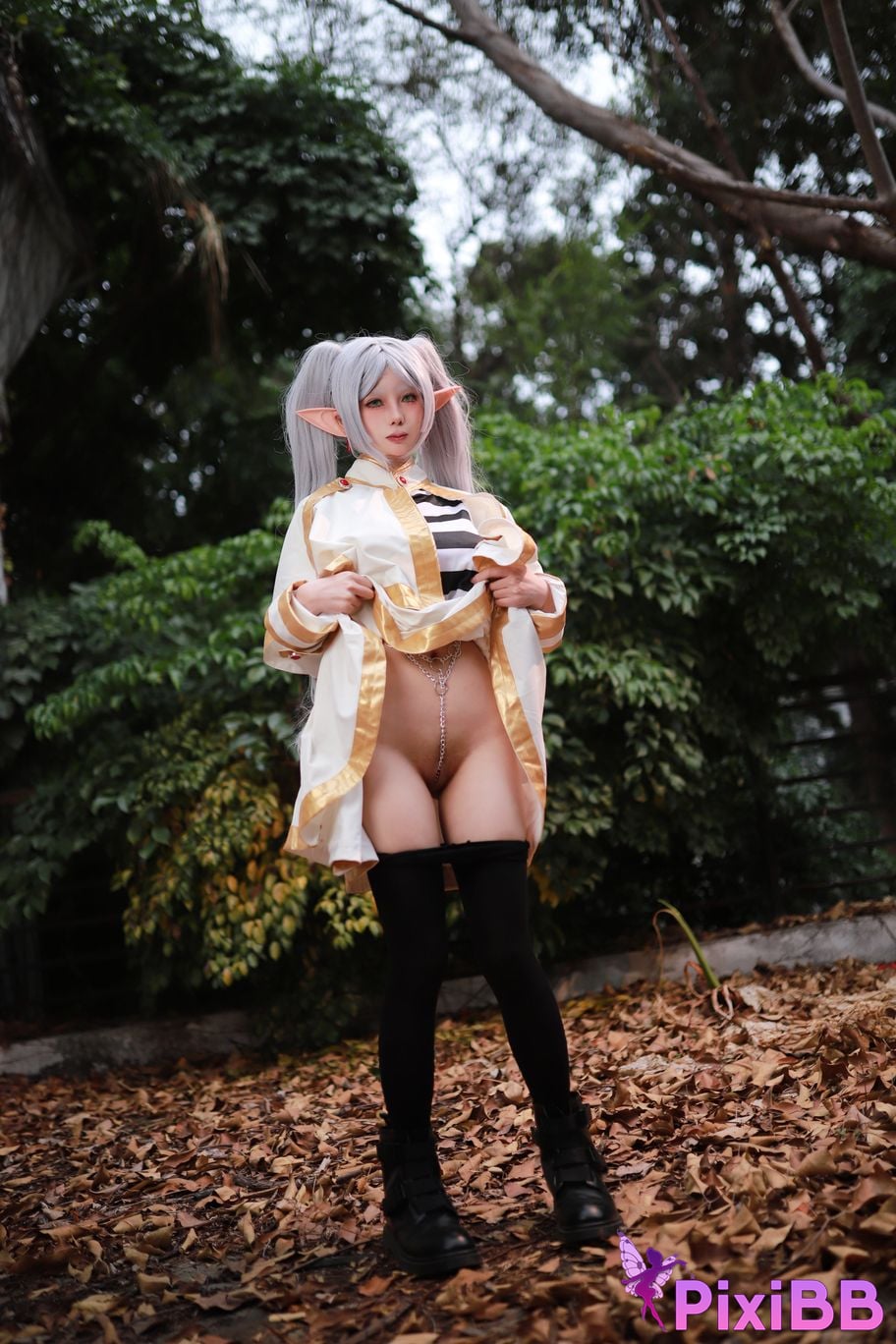 Cosplayer Pear Uesugi The funeral of Florian PixiBB.COM 013