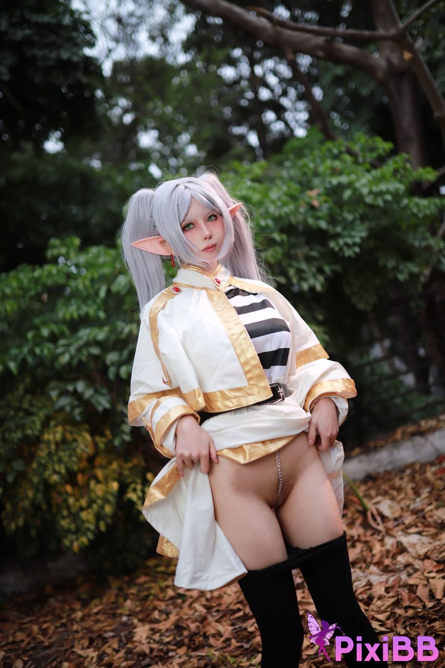 Cosplayer Pear Uesugi The funeral of Florian PixiBB.COM 015