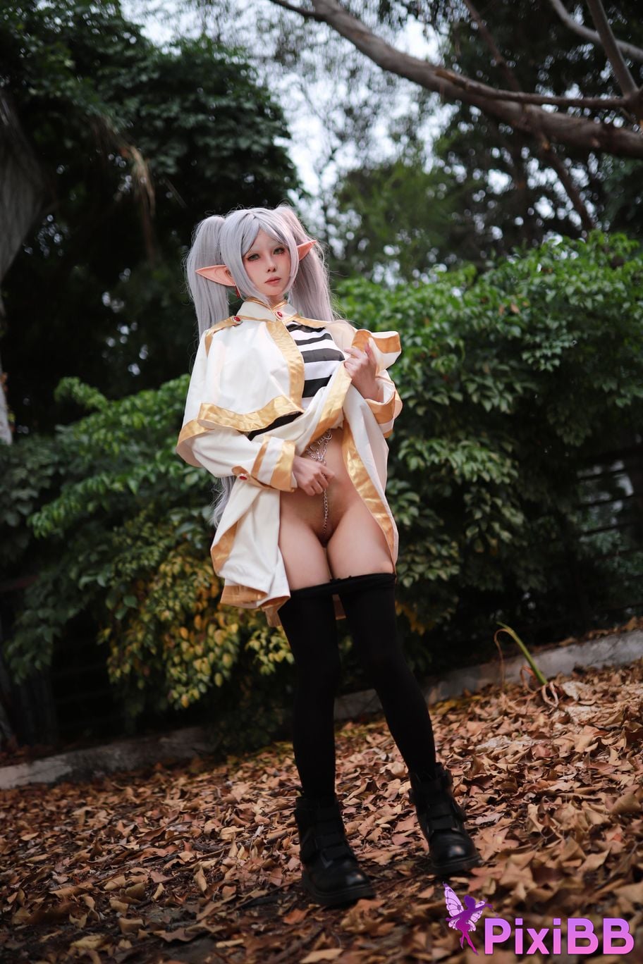 Cosplayer Pear Uesugi The funeral of Florian PixiBB.COM 016