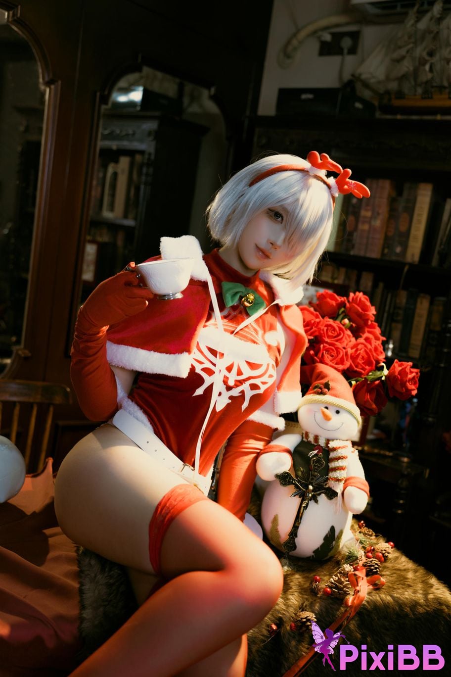 Cosplayer Jiuqu Jean Neil Mechanical Era 2B Christmas PixiBB.COM 006