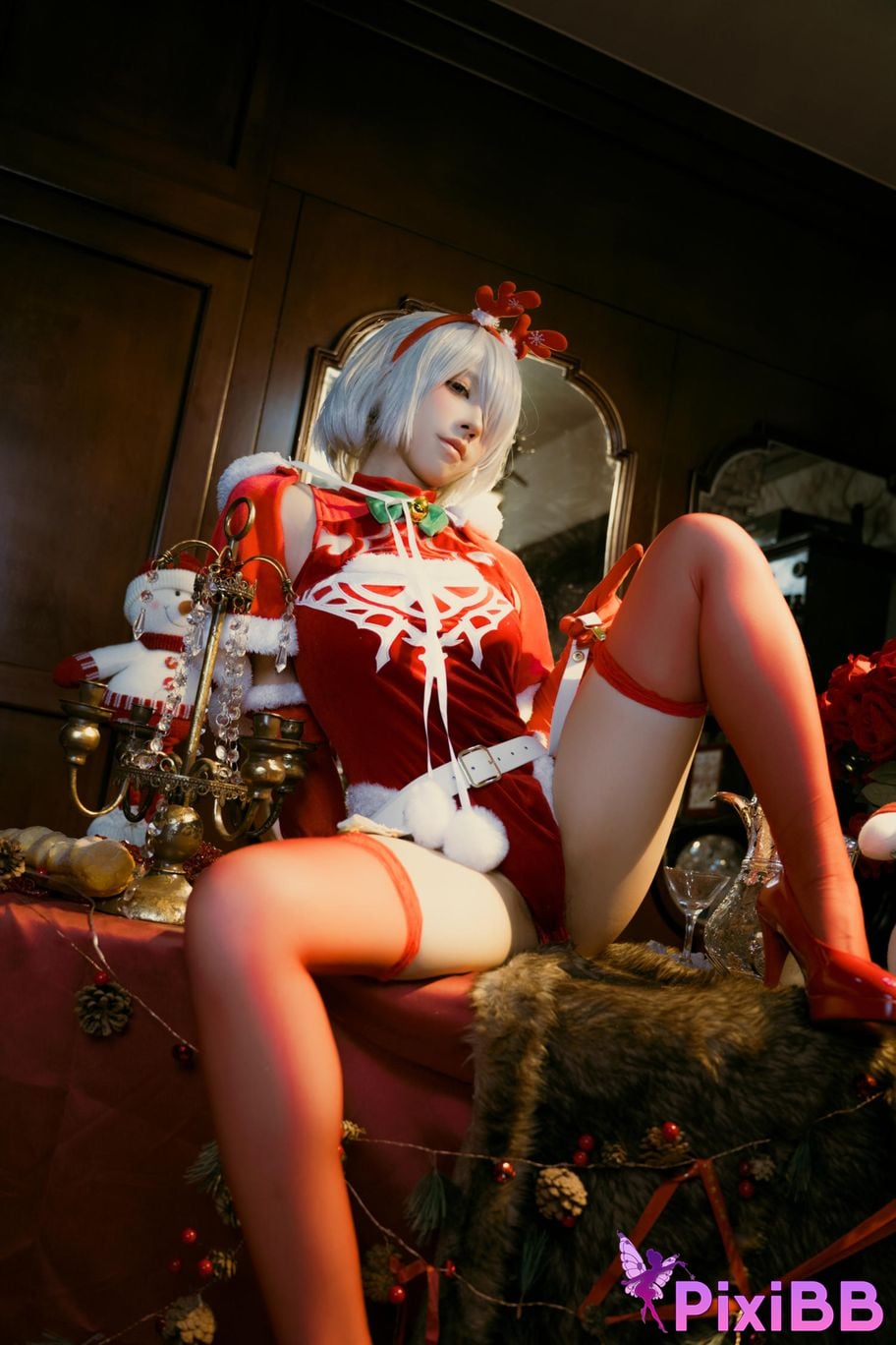 Cosplayer Jiuqu Jean Neil Mechanical Era 2B Christmas PixiBB.COM 007