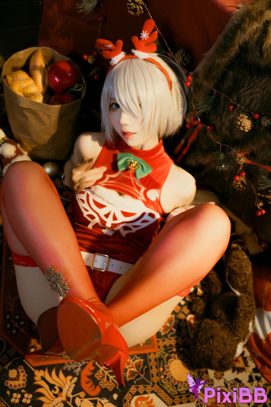 Cosplayer Jiuqu Jean Neil Mechanical Era 2B Christmas PixiBB.COM 019