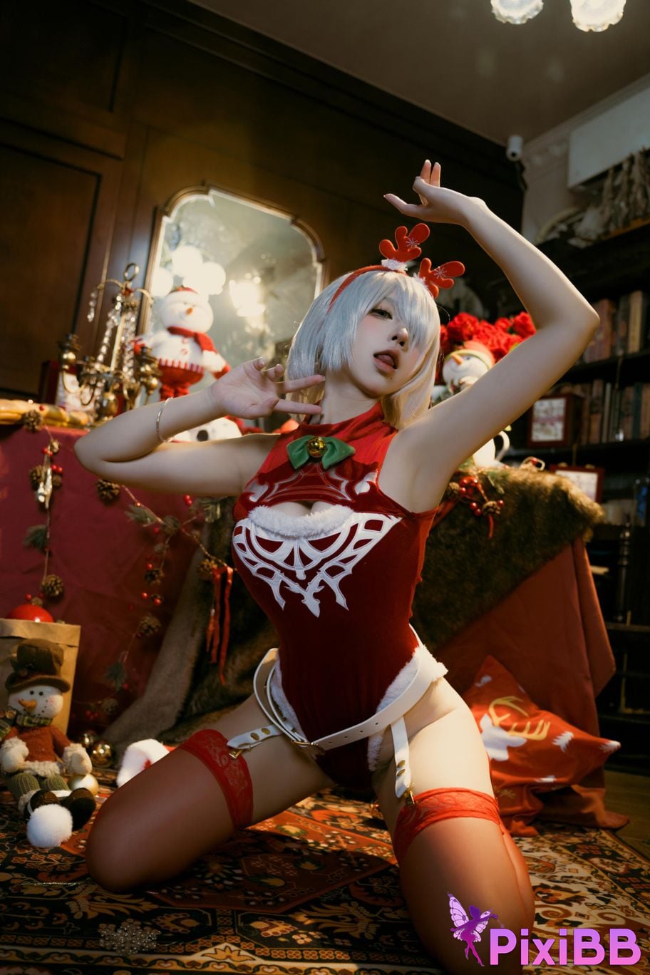 Cosplayer Jiuqu Jean Neil Mechanical Era 2B Christmas PixiBB.COM 026