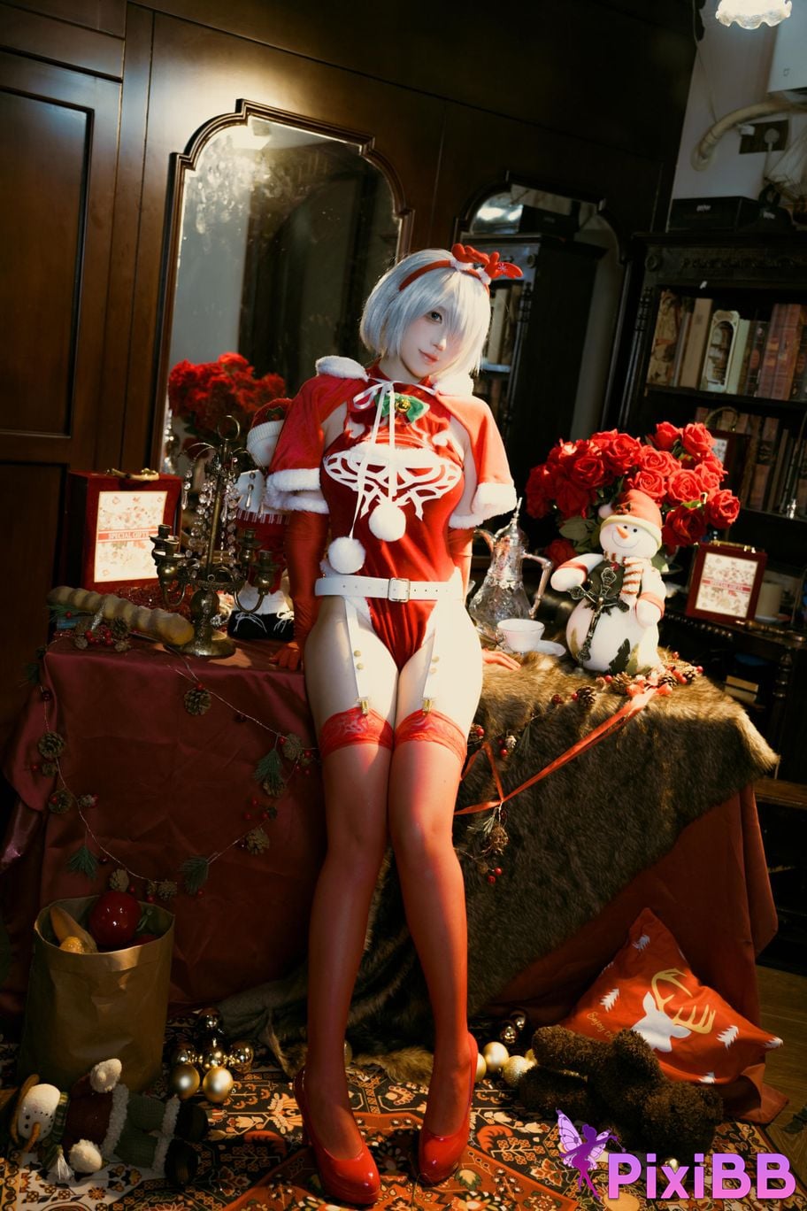 Cosplayer Jiuqu Jean Neil Mechanical Era 2B Christmas PixiBB.COM 030