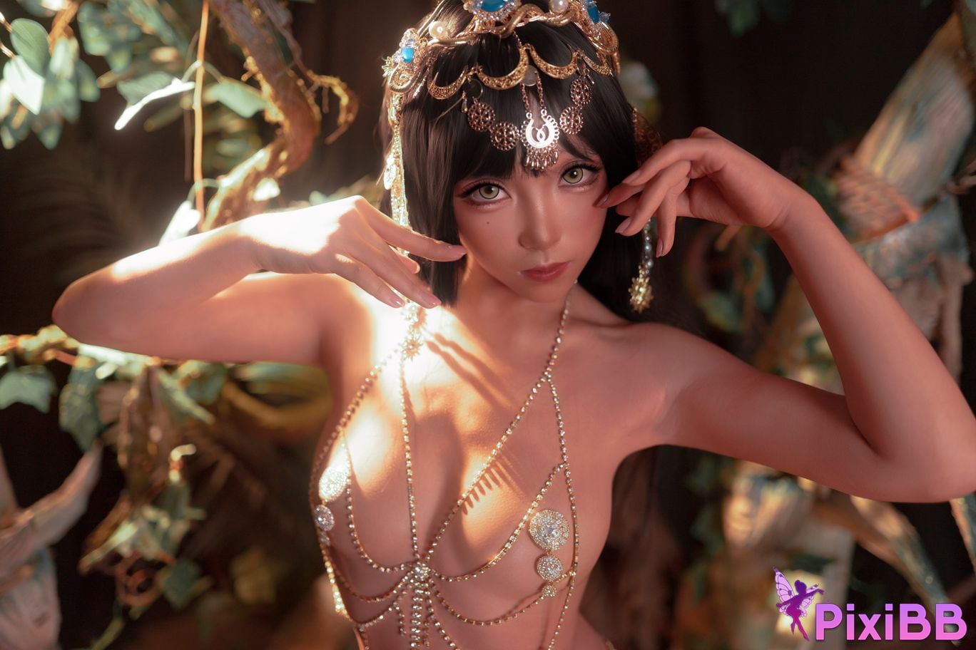 Cosplayer Bangni Bonnie egyptian princess PixiBB.COM 006