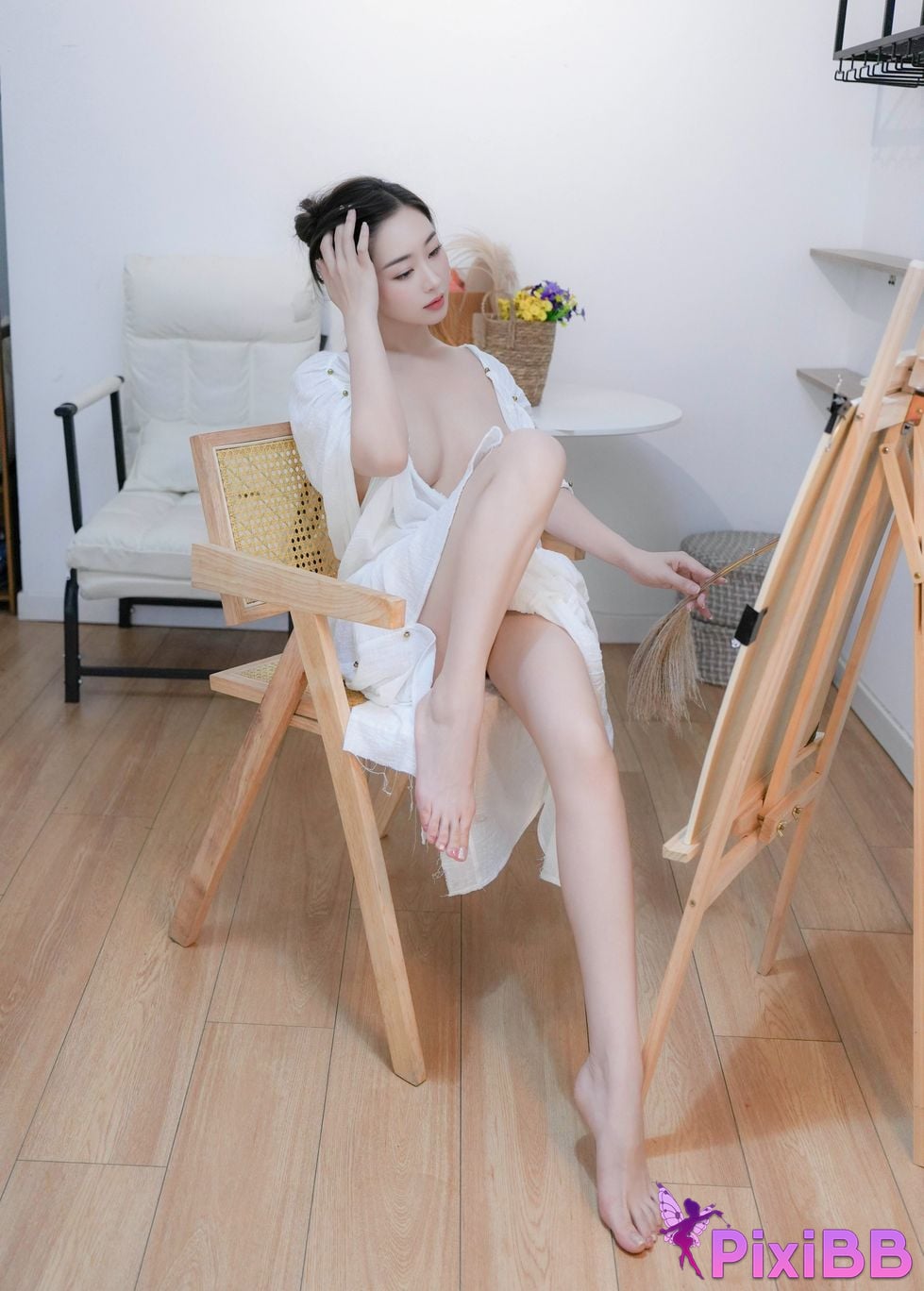 XR Uncensored Nanzhi R18 Xiuren.com model Beautiful painter in a white long dress PixiBB.COM 024