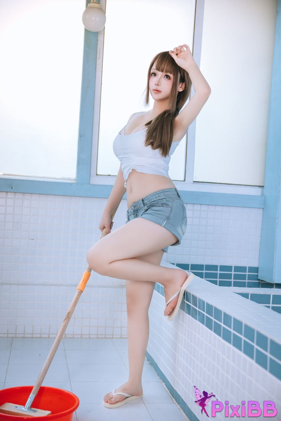 Cosplayer Hinajiao Male bathroom cleaner PixiBB.COM 154