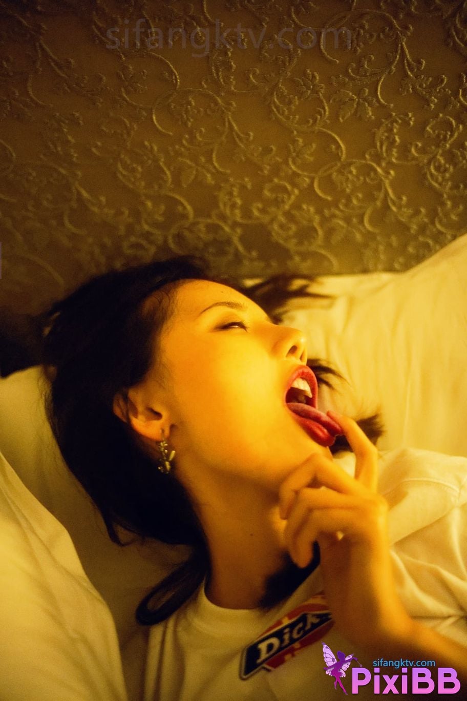 Jiu Shi A Zhu Its AZhu Zhen Cang Ban Fu Ke Lao Pa Wu Xiu Yuan Dang sex film PixiBB.COM 012