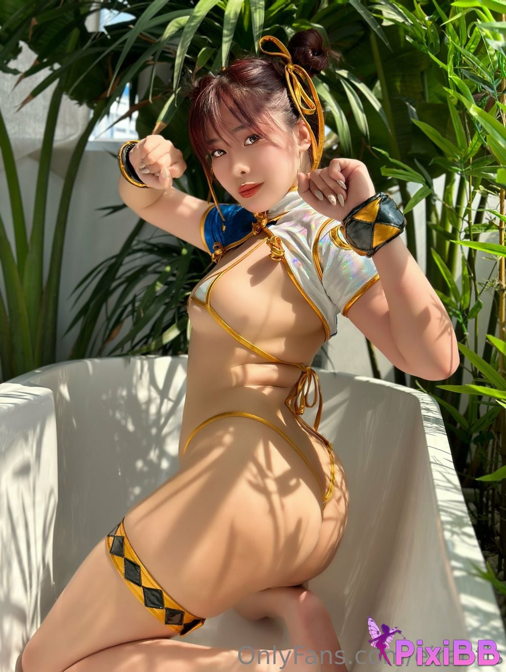 Cosplayer Eiraotis Chun Li Chunli PixiBB.COM 011