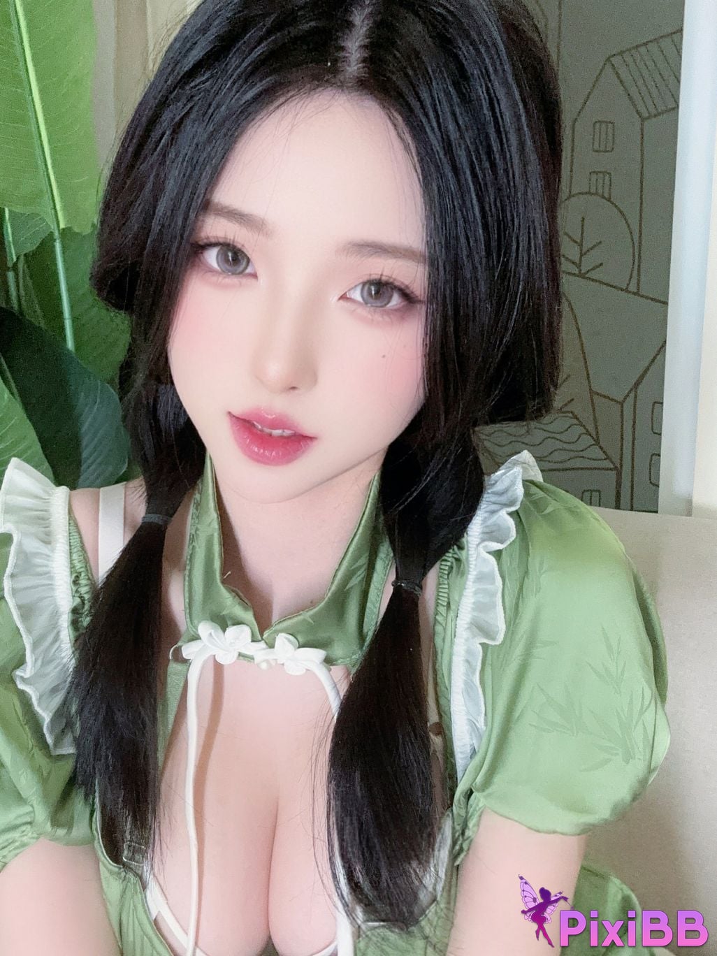 Cosplayer Yuno Shimizu Lotus leaf rice dumpling PixiBB.COM 029