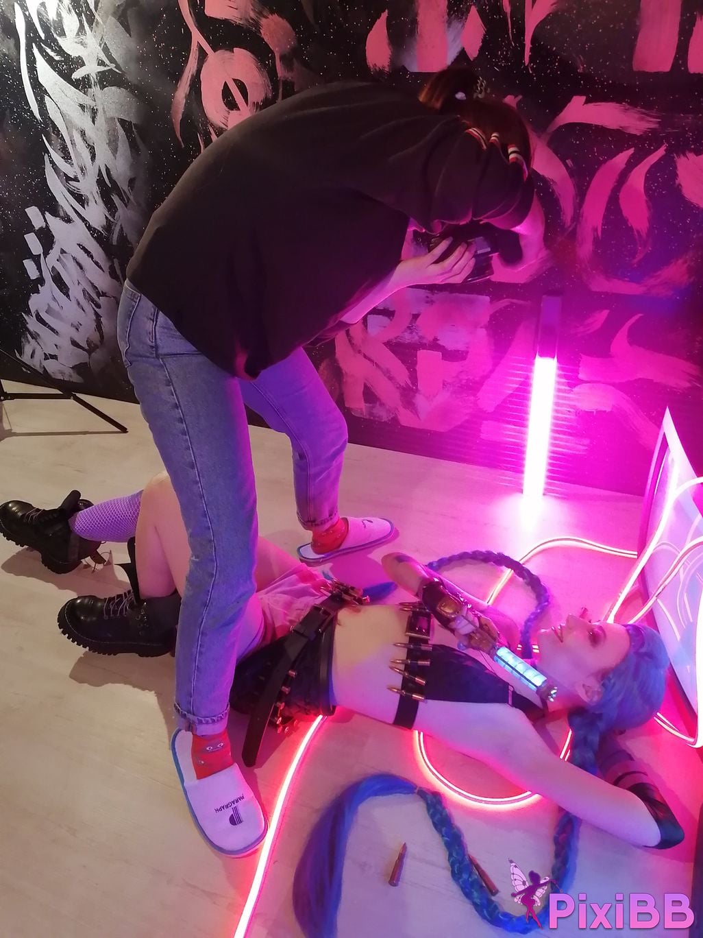 CarryKey Jinx Neon PixiBB.COM 40