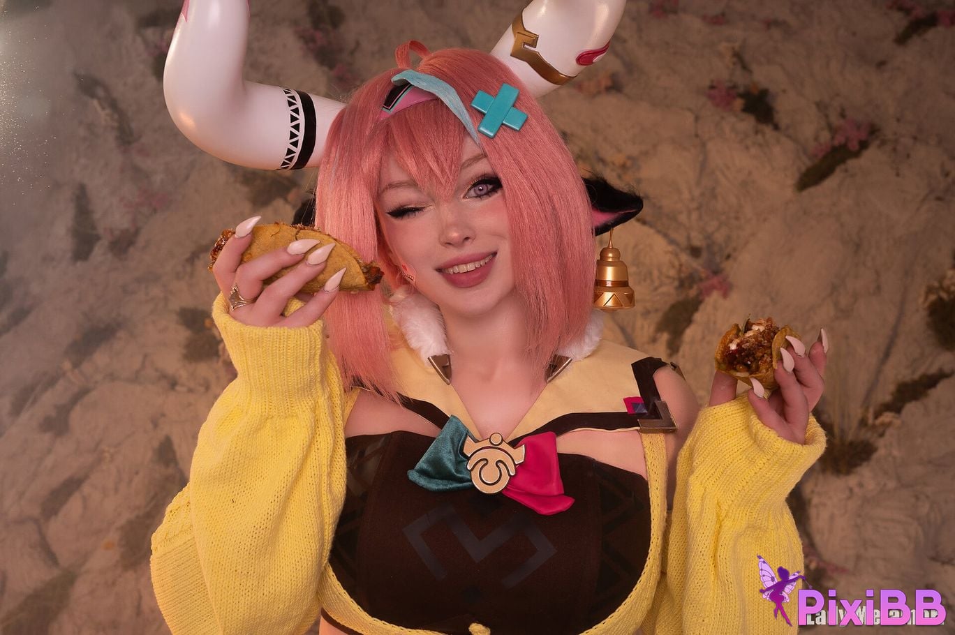 Lady Melamori Varesa PixiBB.COM 8