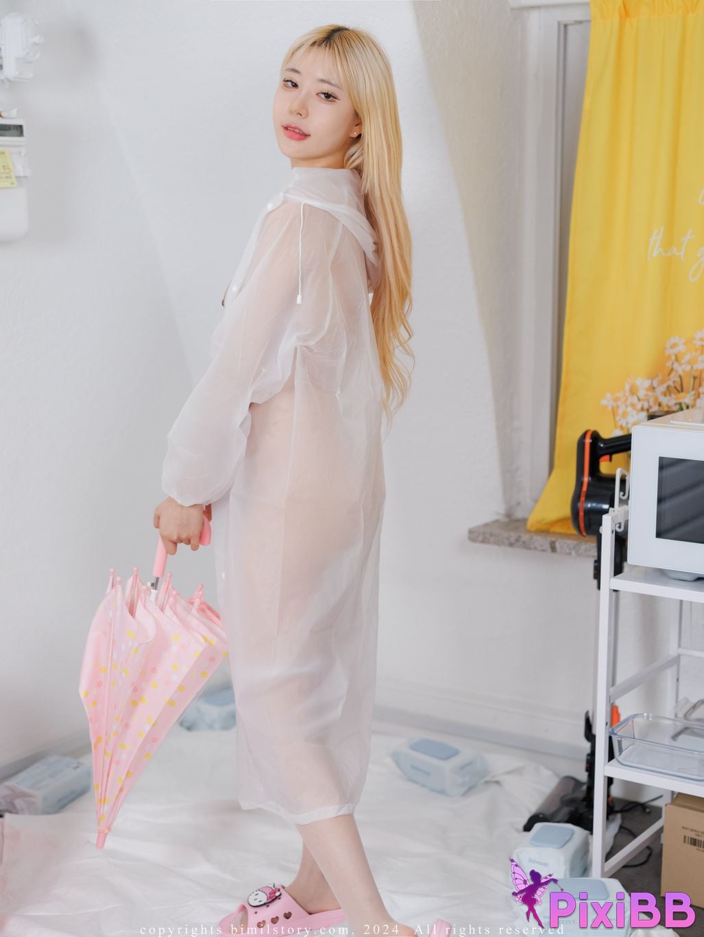 BIMILSTORY Min Harin Raincoat Girl PixiBB.COM 002