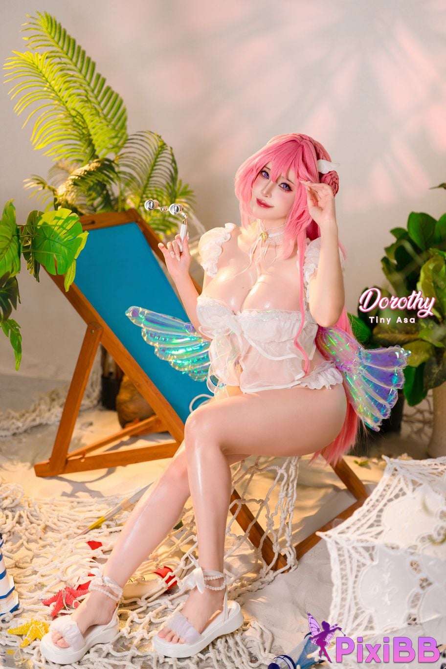Cosplayer Tiny Asa Dorothy NIKKE PixiBB.COM 032