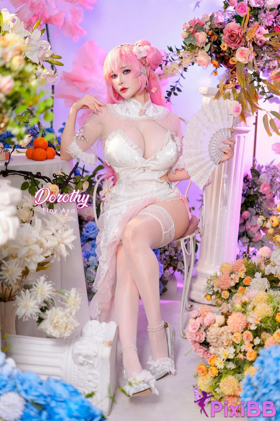 Cosplayer Tiny Asa Dorothy NIKKE PixiBB.COM 045