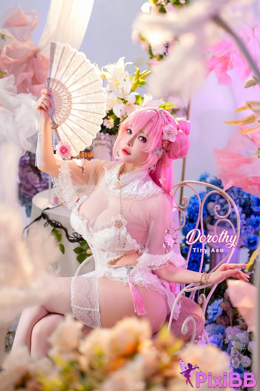 Cosplayer Tiny Asa Dorothy NIKKE PixiBB.COM 067