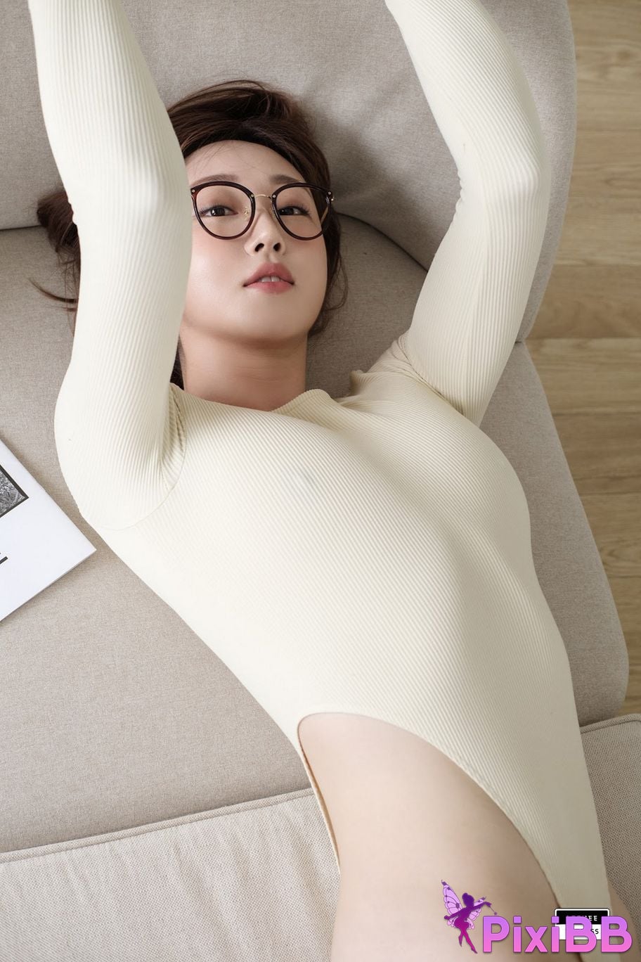 LE LEND 020 Q.Na PixiBB.COM 044