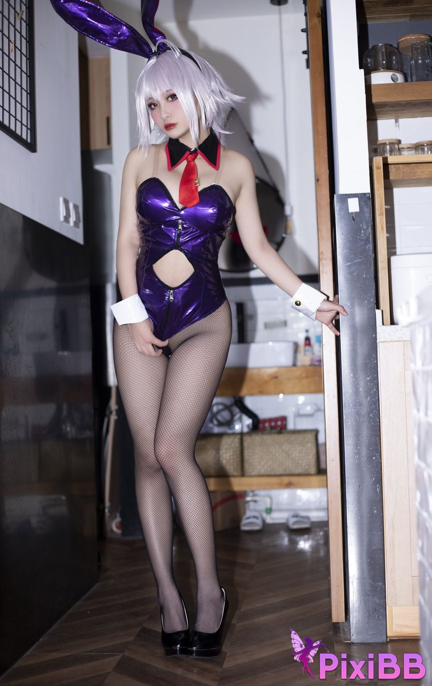 Cosplayer Luo Li LoLiSAMA FGO black rabbit PixiBB.COM 005