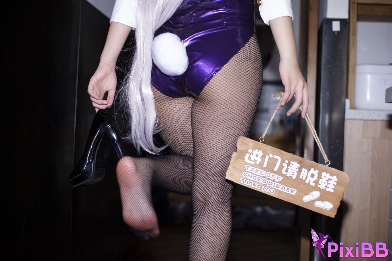 Cosplayer Luo Li LoLiSAMA FGO black rabbit PixiBB.COM 032