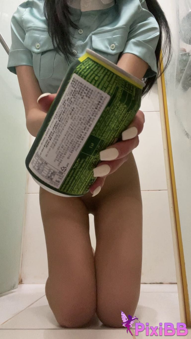 Seungeon Hwang resemble Seunghee Kim flight attendant uniform pee sals PixiBB.COM 009