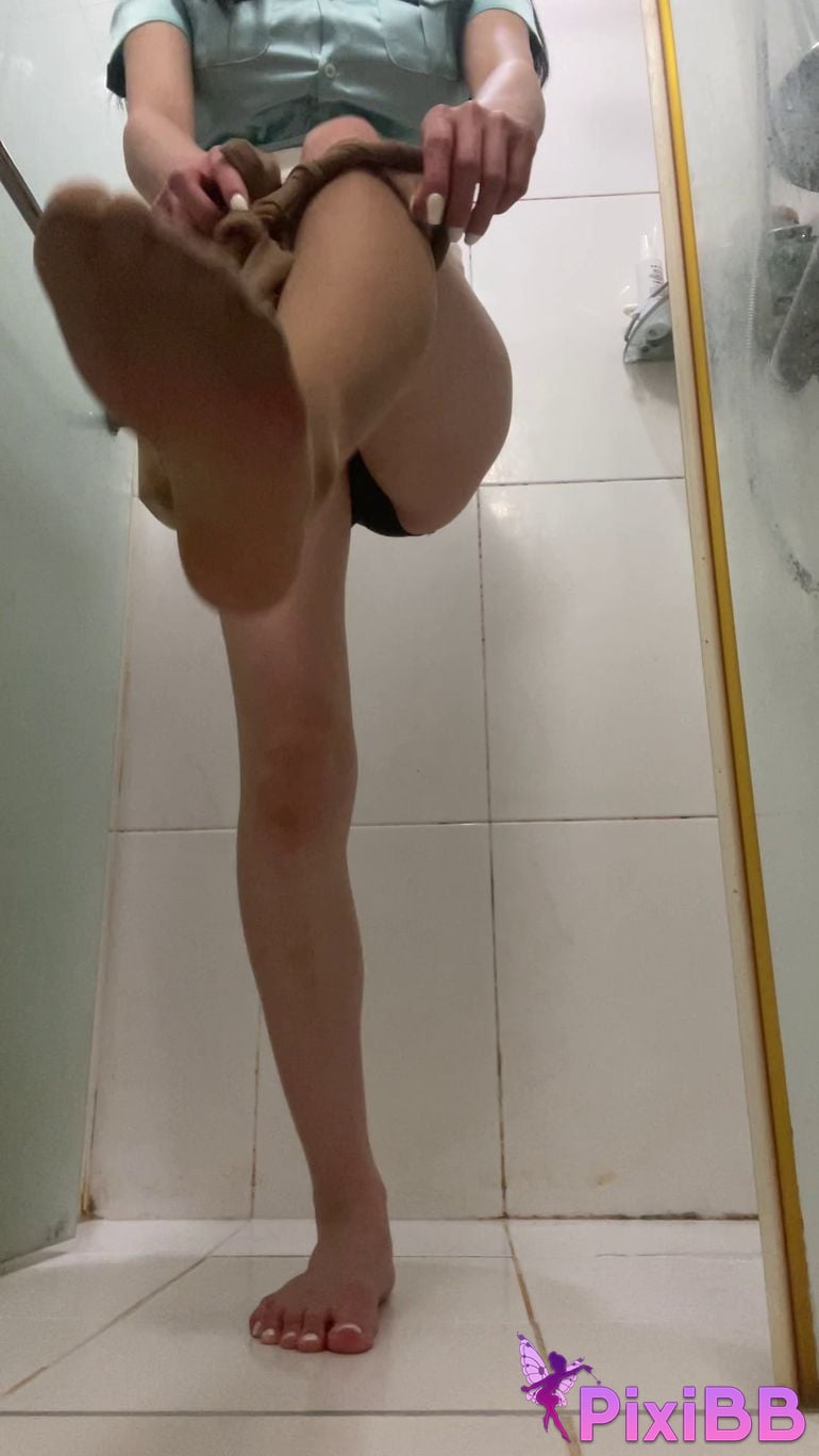 Seungeon Hwang resemble Seunghee Kim flight attendant uniform pee sals PixiBB.COM 016