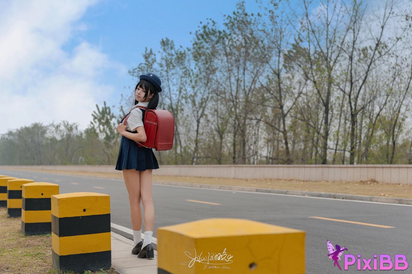 Coser nian nian tuan zi tu PixiBB.COM 001