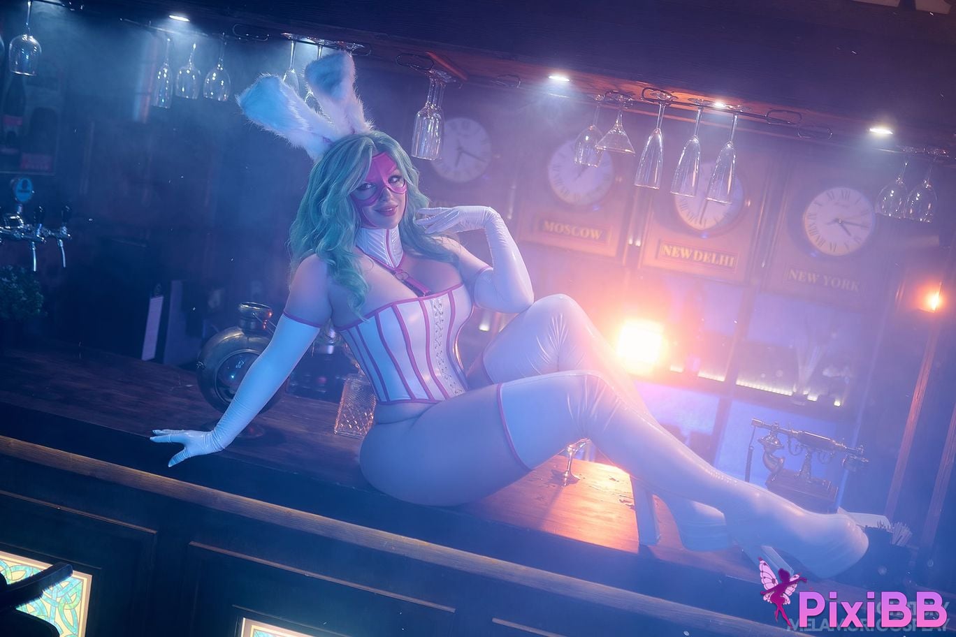 Lady Melamori White Rabbit (Batman) PixiBB.COM 6