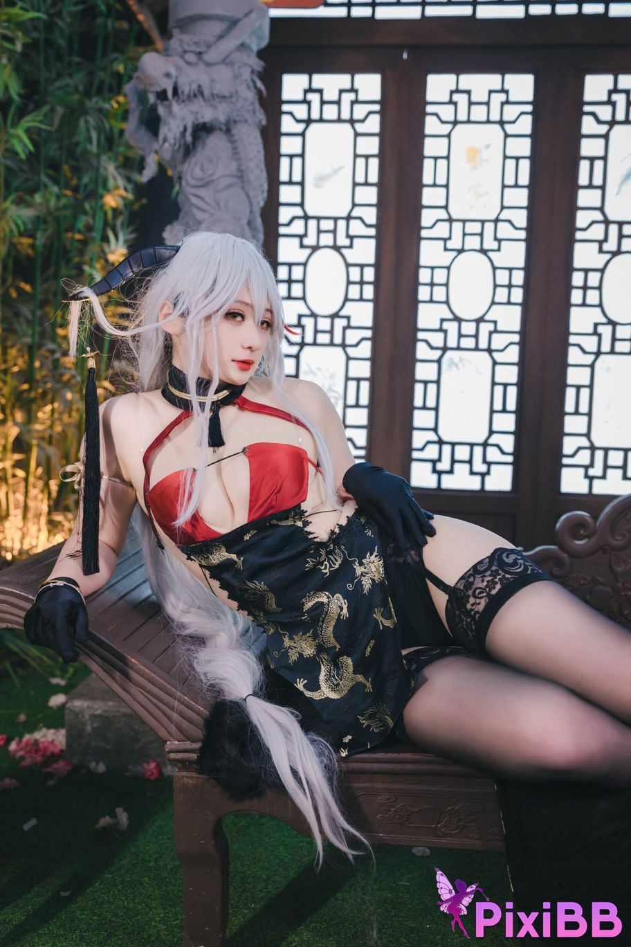 Cosplayer Zyra autumn azur lane Egil PixiBB.COM 018