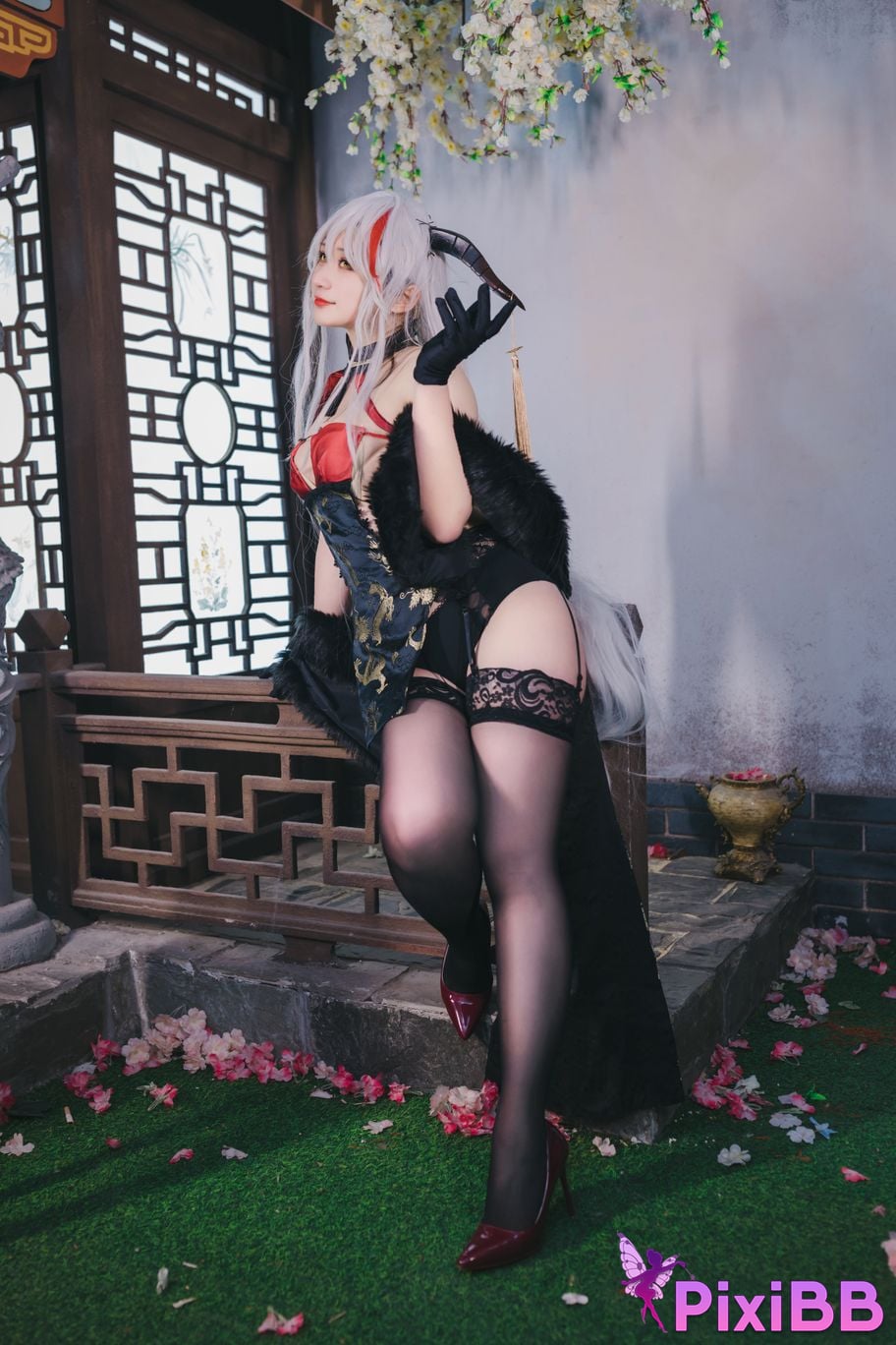 Cosplayer Zyra autumn azur lane Egil PixiBB.COM 044
