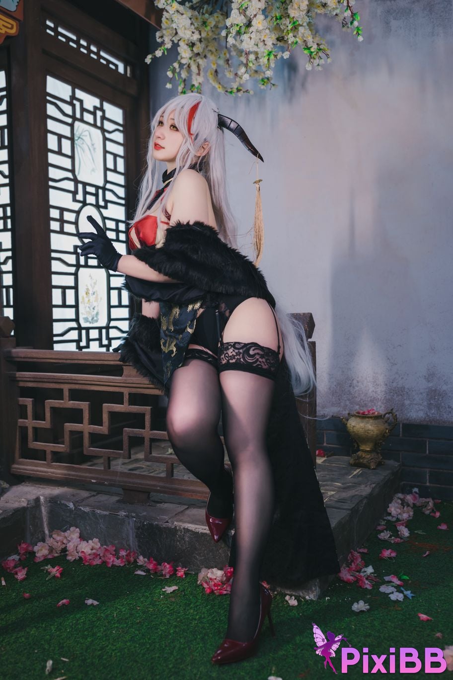 Cosplayer Zyra autumn azur lane Egil PixiBB.COM 045