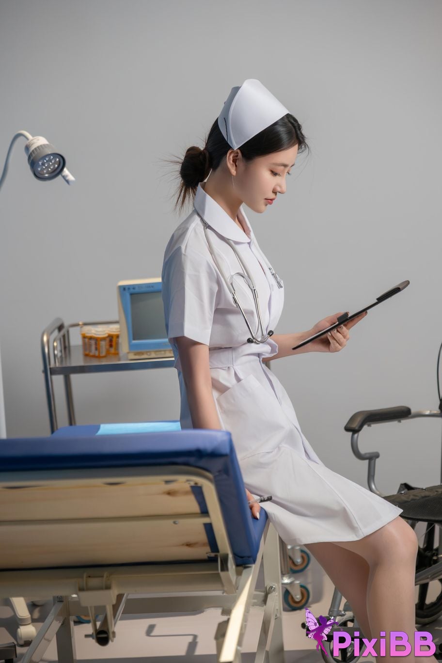 Cosplayer every year Nnian Head nurses secret PixiBB.COM 012