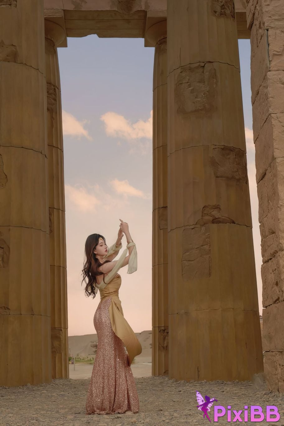 Cosplay Nnian Sacred Ruins PixiBB.COM 005