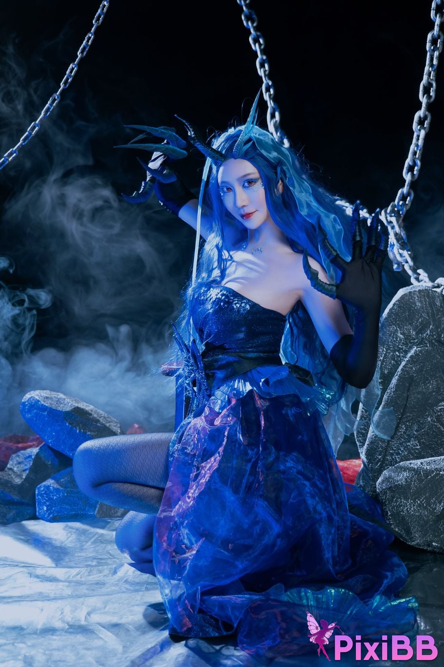 Coser Nnian PixiBB.COM 012