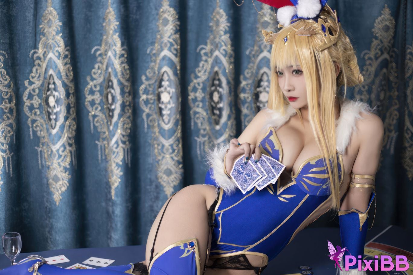 Cosplayer Luo Li LoLiSAMA FGO White gun bunny girl PixiBB.COM 048