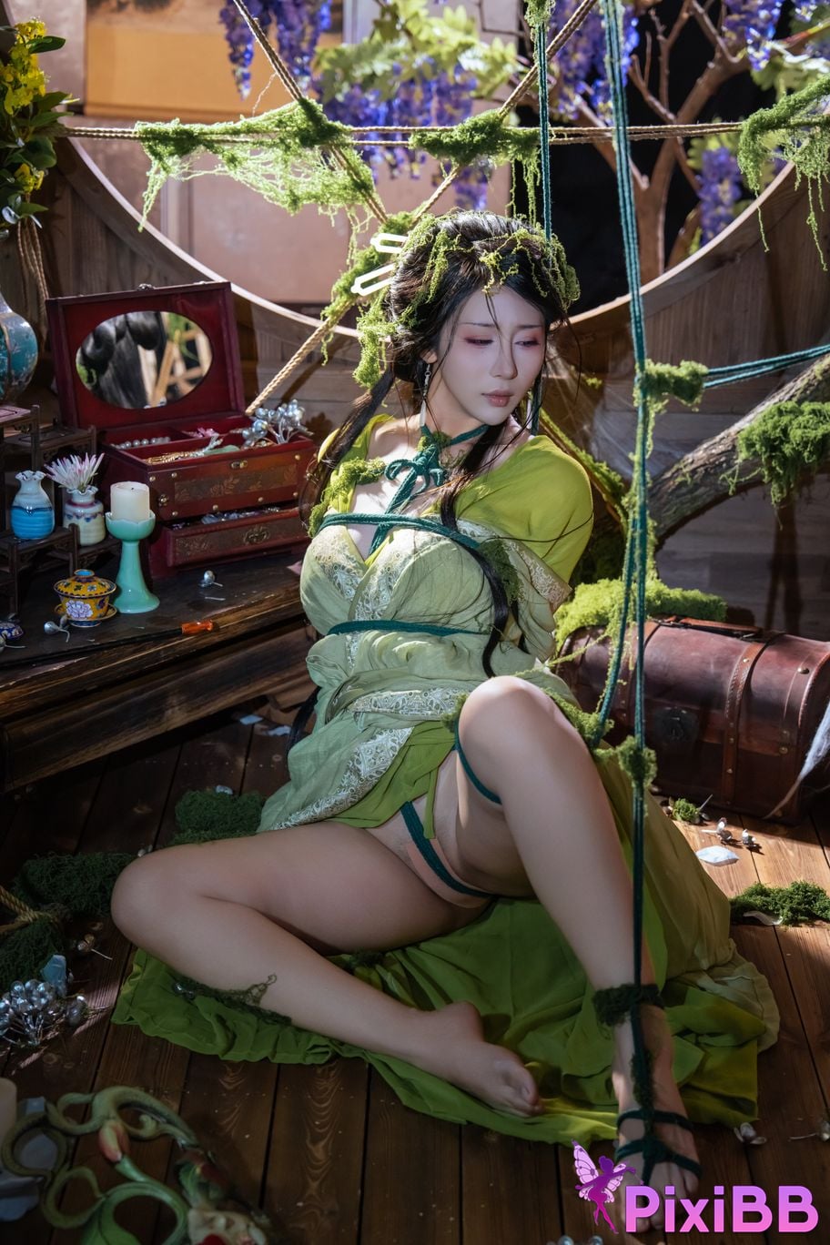 Cosplayer Yunxixi Yunx1x1 Milk peach moss bound PixiBB.COM 006