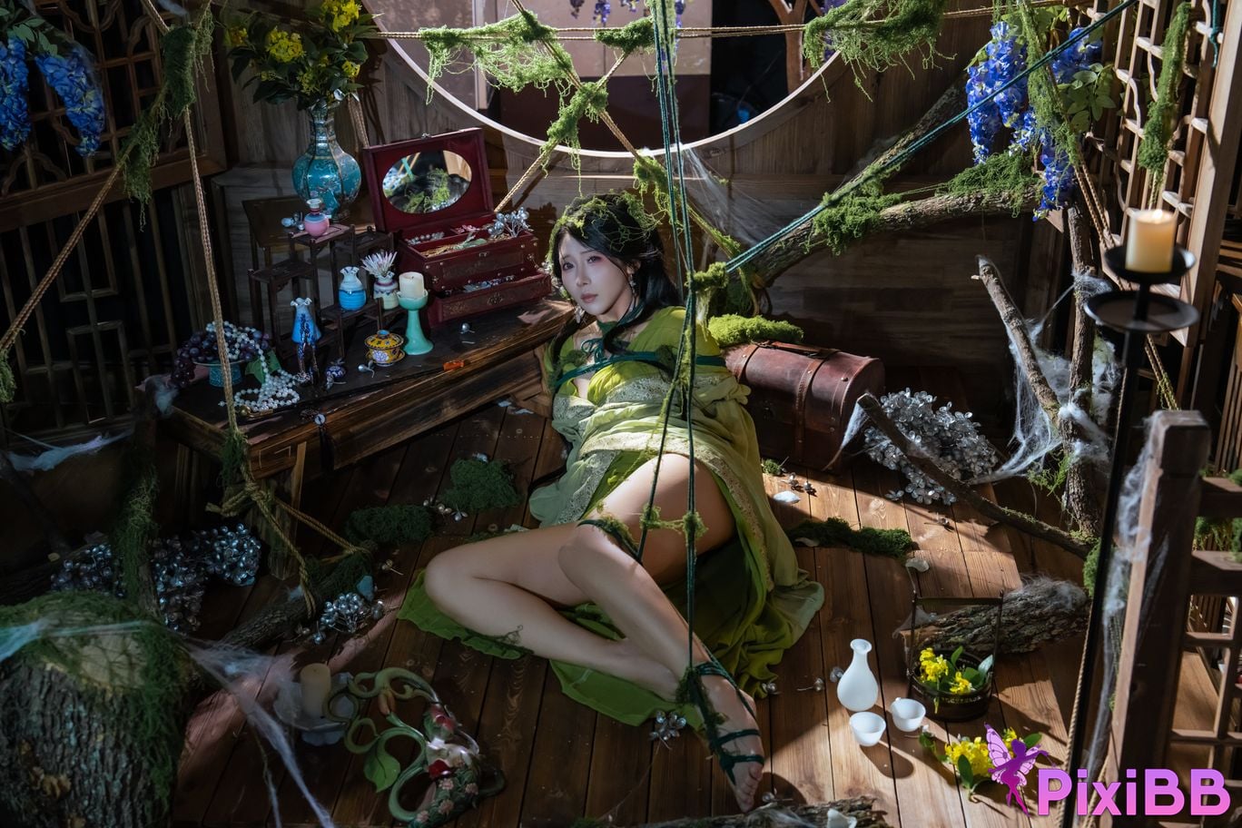 Cosplayer Yunxixi Yunx1x1 Milk peach moss bound PixiBB.COM 009