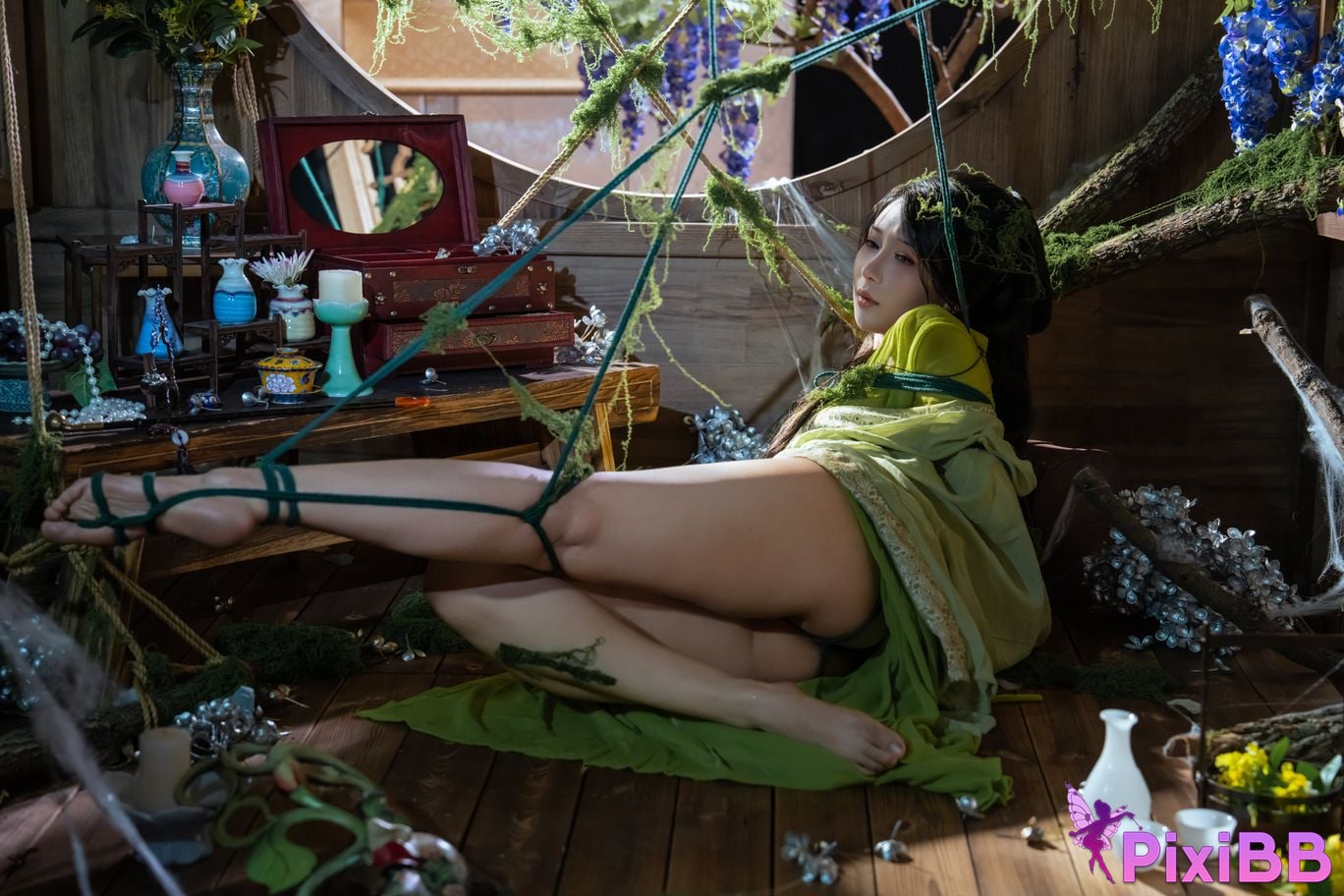 Cosplayer Yunxixi Yunx1x1 Milk peach moss bound PixiBB.COM 014