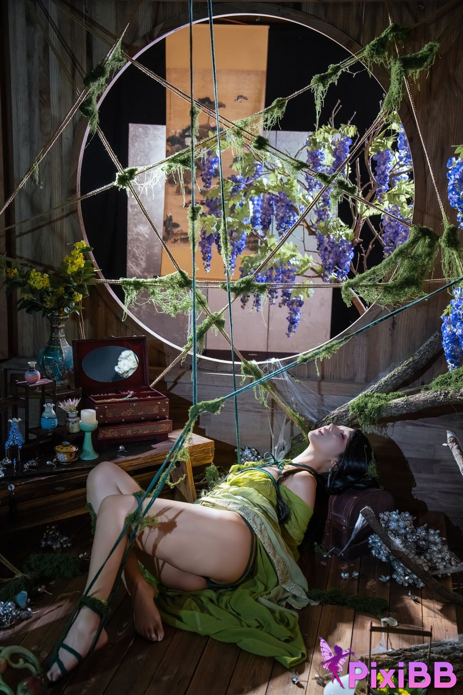 Cosplayer Yunxixi Yunx1x1 Milk peach moss bound PixiBB.COM 022