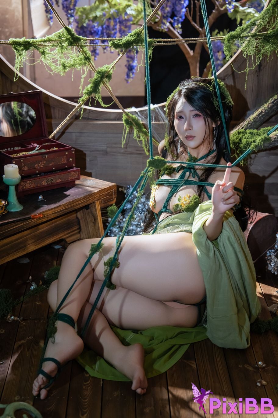 Cosplayer Yunxixi Yunx1x1 Milk peach moss bound PixiBB.COM 029