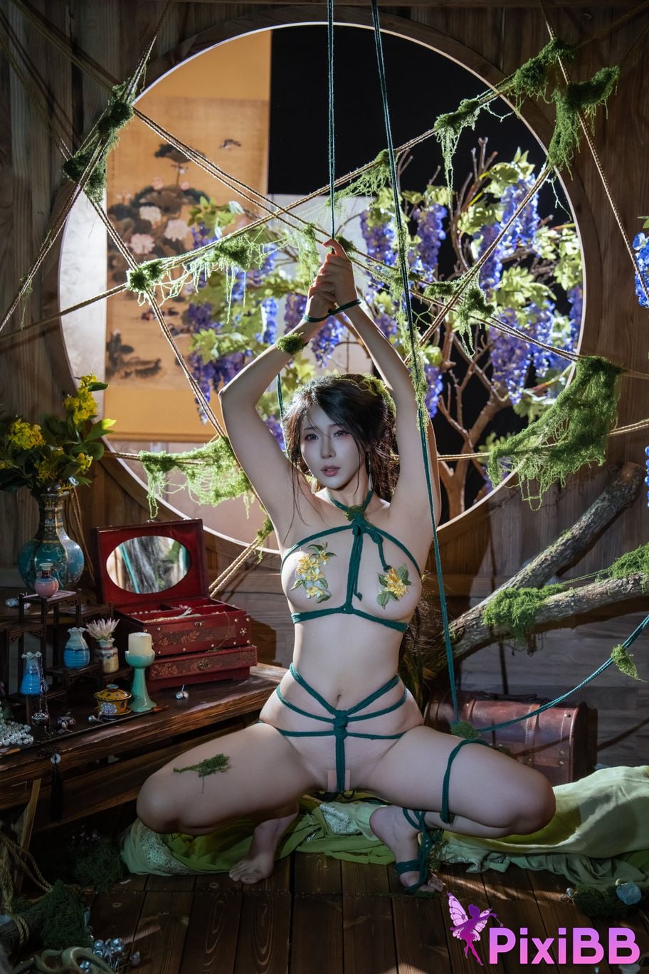 Cosplayer Yunxixi Yunx1x1 Milk peach moss bound PixiBB.COM 079