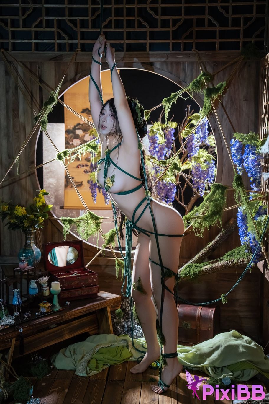 Cosplayer Yunxixi Yunx1x1 Milk peach moss bound PixiBB.COM 090